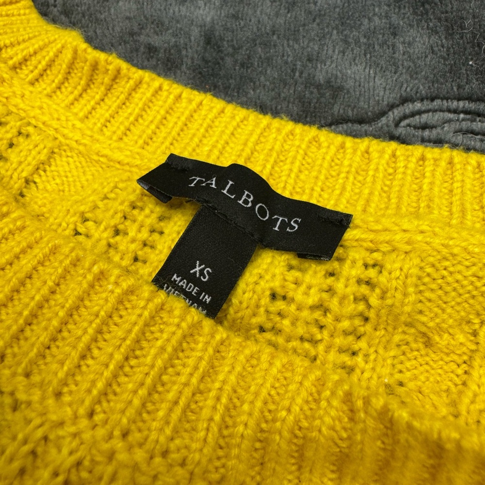 TALBOTS ALLOVER CABLE CREWNECK SWEATER-Size XS - Picture 3 of 6